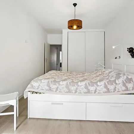 Centre Parking 2 Min Gare * Saint-Raphael (Var)